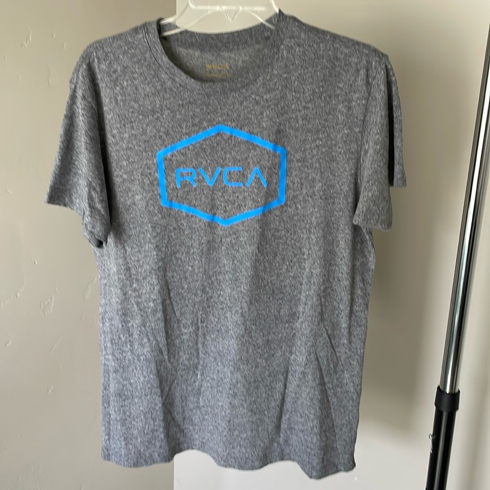 RVCA gray men’s large gray tshirt